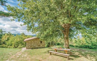 Agriturismo per 11 Persone in Apecchio, Valle del Metauro, Foto 3