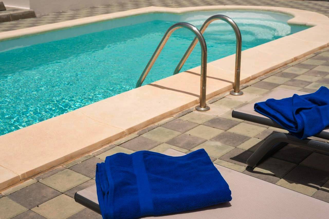 Four-Bedroom Villa with Private Pool in Costa Teguise, Teguise