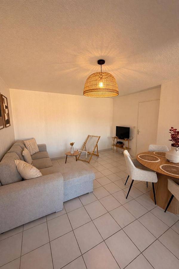 Gîte pour 4 personnes, avec Balcon et Vue à Port-de-Bouc - 4