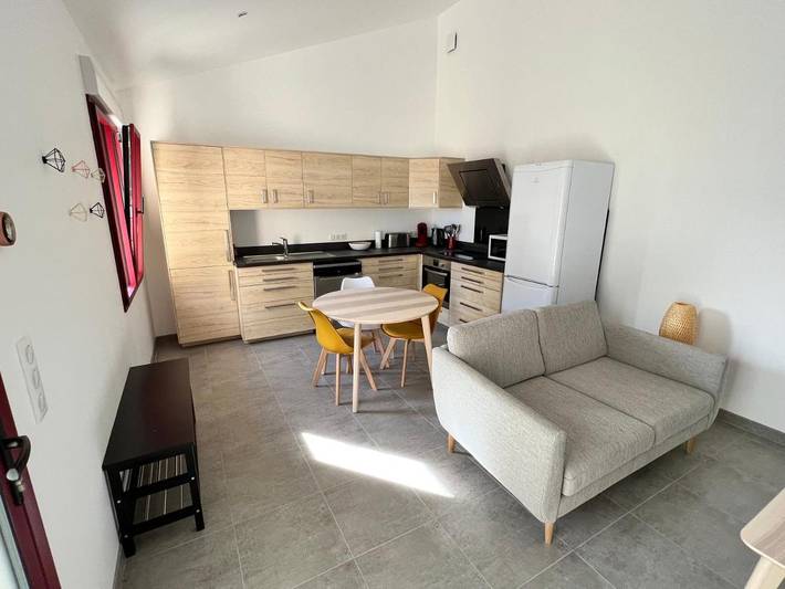 Location de vacances pour 2 personnes, avec jardin et terrasse à Berson