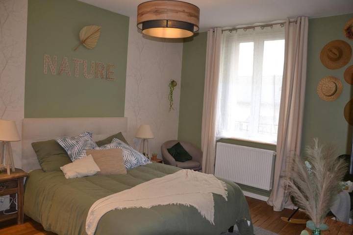 Chambre d’hôte pour 3 personnes, avec terrasse et jardin ainsi que sauna et jacuzzi à Bouconville-Vauclair
