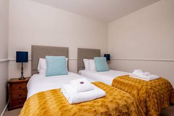 Log Cabin for 5 People in Fort Augustus, Loch Ness, Photo 1