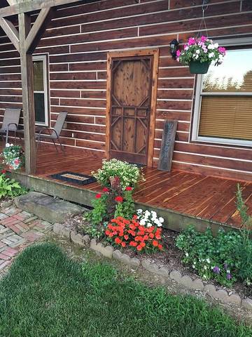Log Cabin for 2 Guests in Indiana, USA, Picture 3