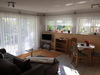 Ganze Ferienwohnung, Ferienwohnung Aurora / Haus Weber - Ferienwohnung, 42qm, 1 Schlafzimmer, max. 3 Personen in Bodman-Ludwigshafen, Obersee (Bodensee)