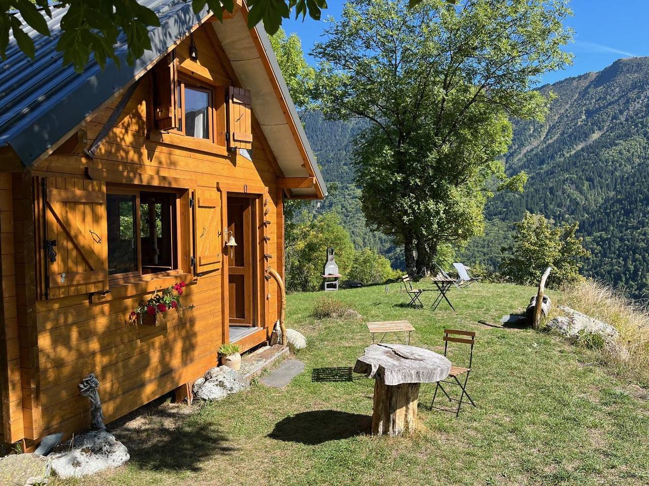 Cabane Du Plan De L'Aigle in Saint-Alban-des-Villards, Région de Saint-Jean-de-Maurienne
