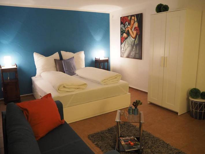 Ferienwohnung für 3 Personen, mit Terrasse und Ausblick in Fulda