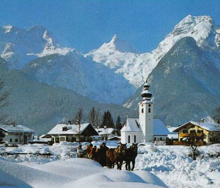 Ferienwohnung für 4 Personen, mit Pool und Ausblick sowie Sauna und Garten, mit Haustier in Sankt Martin bei Lofer