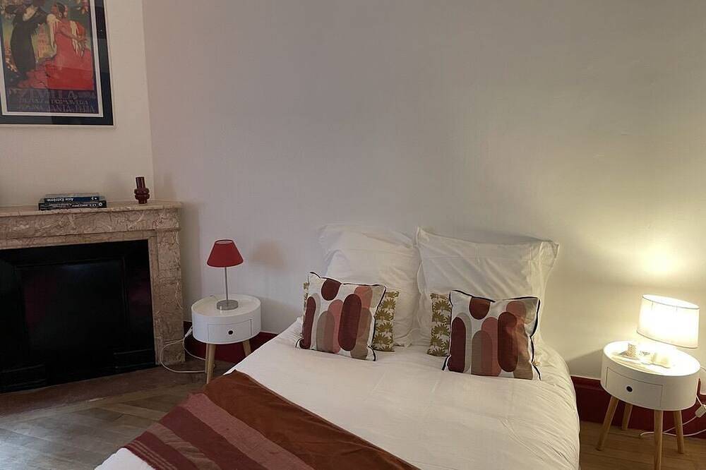 Entire apartment, Signature Art Deco Apartment in Valence, Valence region