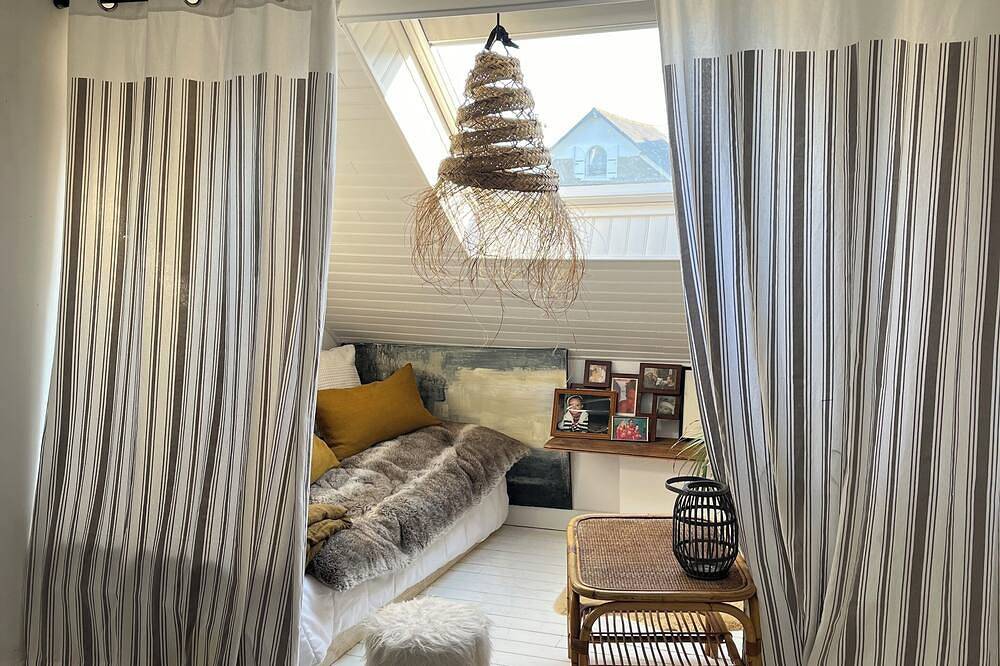 Nice room for rent. Independent space upstairs. Relaxation area. in Brest, Región de Brest