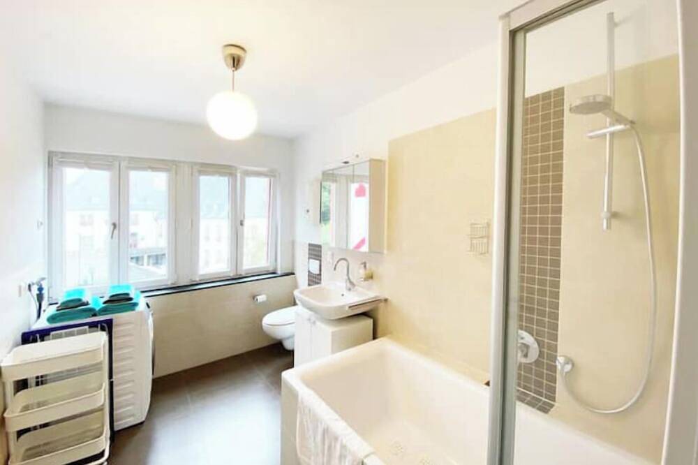 Ganze Wohnung, Fuchsbau unterm Krönchen in Siegen's historischem Zentrum in Siegen, Kreis Siegen-Wittgenstein