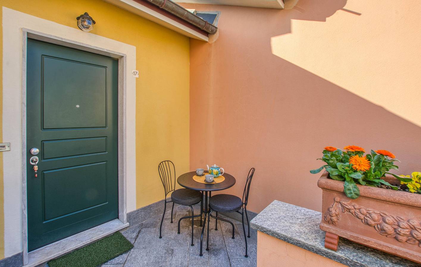Entire holiday apartment, Cozy 65m² Apartment with Wi-Fi, Parking, and Close to Beach in Bogliasco, Ligurian Coast