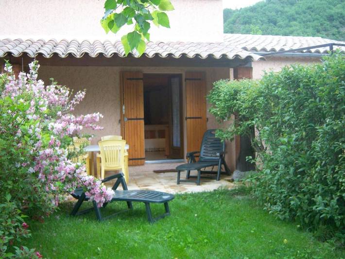 Appartement de vacances pour 2 personnes, avec Terrasse ainsi que Jardin et Vue