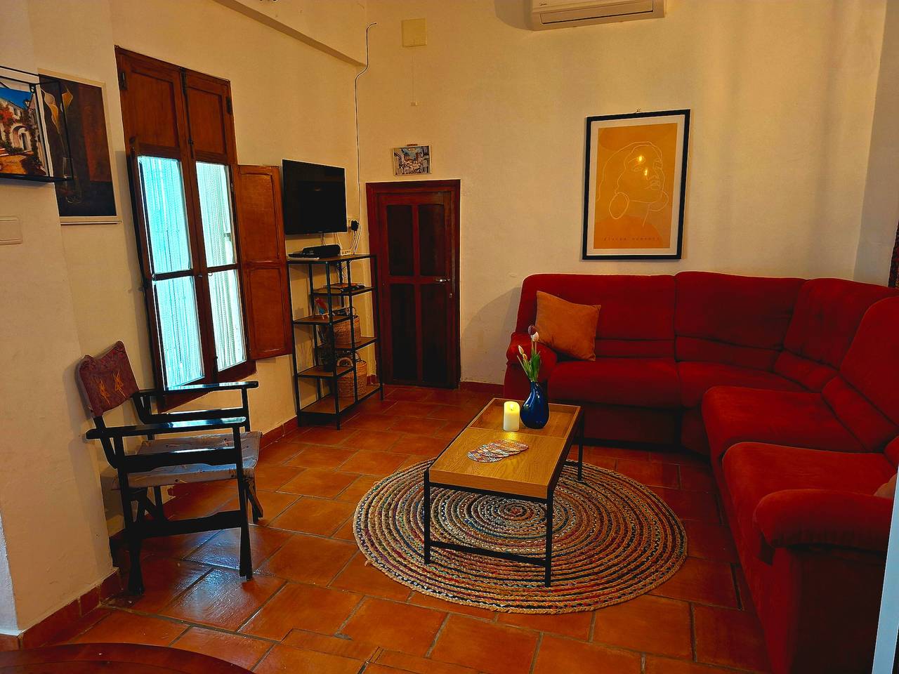 Casa amarilla con Wifi y aire acondicionado in Callosa de Ensarriá, Costa Blanca