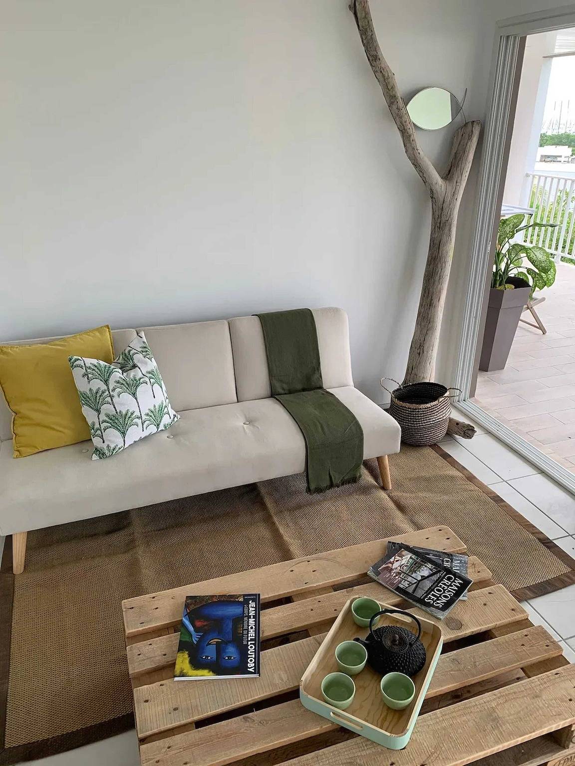 Entire apartment, Spacious Apartment with Sea View in Le Marin in Le Marin, Martinique