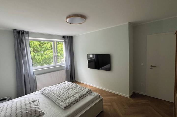Ganze Wohnung, Stilvolle Wohnung mit Balkon und Blick ins Grüne in Paderborn, Nordrhein-Westfalen