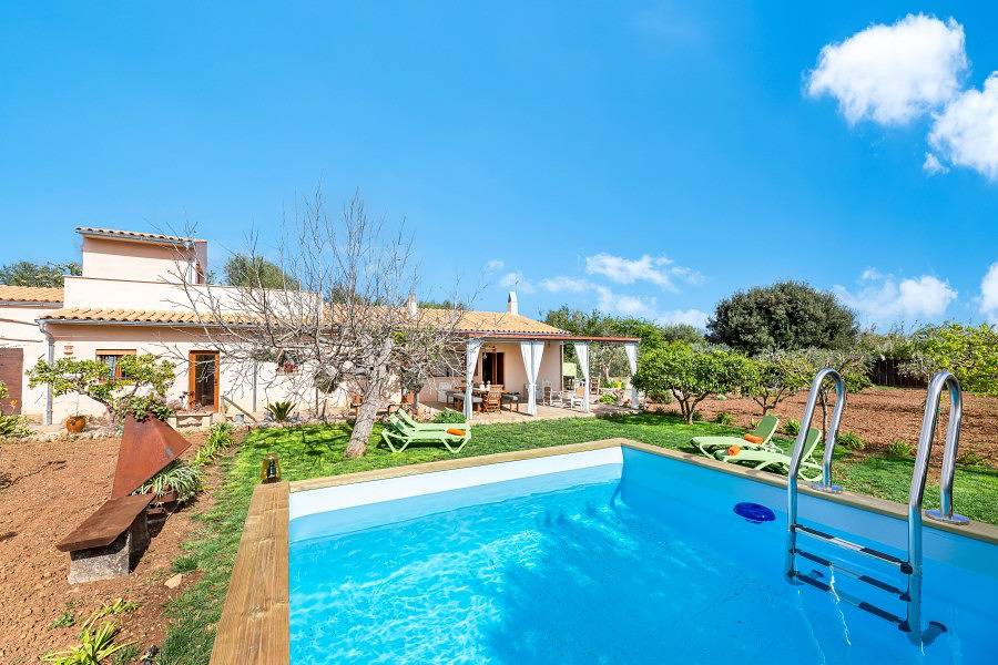 Villa für 4 Personen mit Pool in Búger, Mallorca Inselmitte