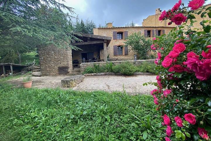 Gîte pour 10 personnes, avec jardin à Camps-sur-l'Agly
