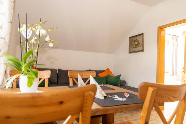 Ganze Ferienwohnung, "Nr. 1" - Fewo/1 Schlafraum/Dusche, Wc in Mittenwald, Bayerische Alpen