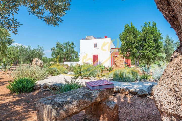 Ferienhaus für 6 Personen, mit Pool und Garten