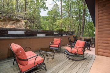 Chalet for 12 Guests in Gatlinburg, Sevier County, Picture 3