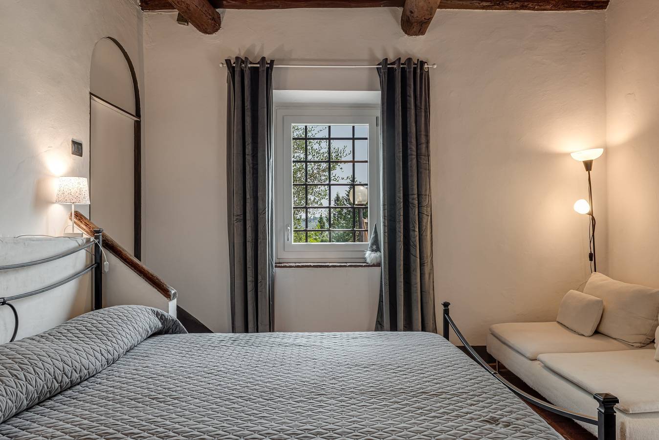 Habitación 'Ulivo Con Giardino' con vistas a la montaña, Wi-Fi y aire acondicionado. in Lastra a Signa, Provincia de Prato