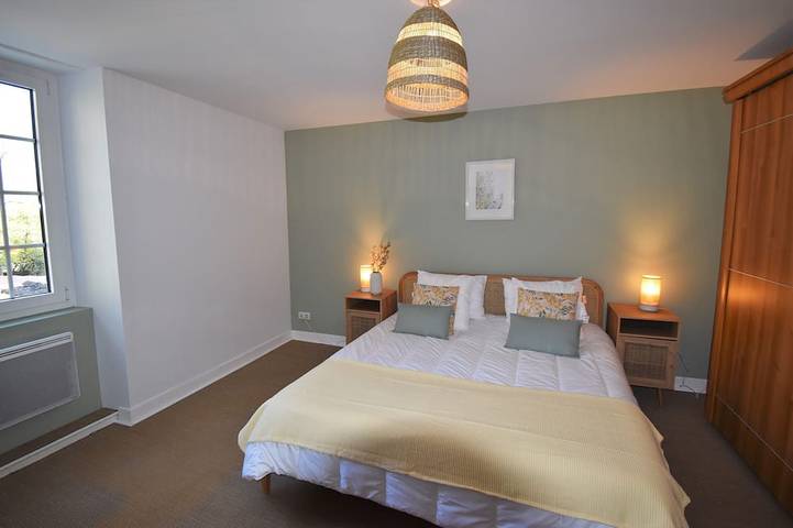 Location de vacances pour 5 personnes, avec balcon ainsi que jacuzzi et jardin à Cénac-et-Saint-Julien - 4