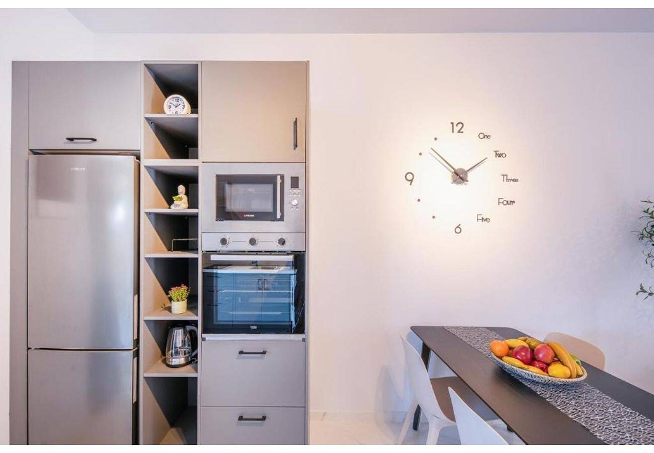 Entire apartment, Holiday Apartment "True Home" with Sea View, Balcony & Wi-Fi in Sfakera, Corfu