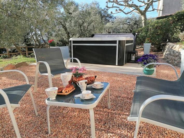 Appartement de vacances pour 2 personnes, avec jardin et vue, animaux acceptés