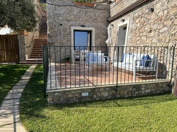 Apartment for 4 People in Taormina, Messina Province, Photo 2