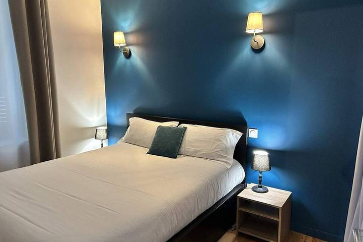 Appartement entier, Appartement 2 personnes climatisé 1 chambre proche Aïga Resort Puy de la Coquille in Châtel-Guyon, Parc naturel régional des Volcans d'Auvergne