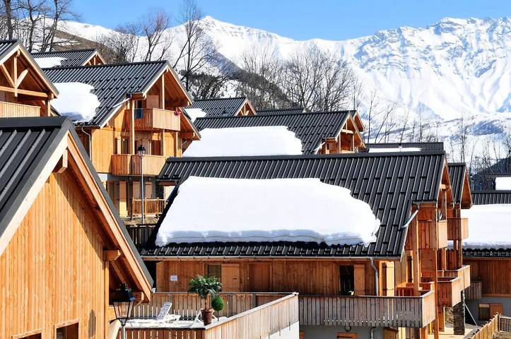 Gîte pour 6 personnes, avec piscine et sauna, animaux acceptés à Saint-Jean-d'Arves - 4