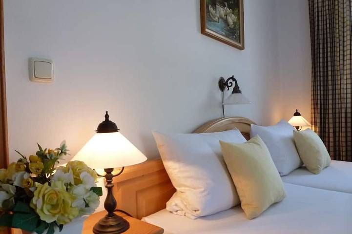Ferienwohnung für 2 Personen, mit Garten und Balkon in Bayerisch Gmain