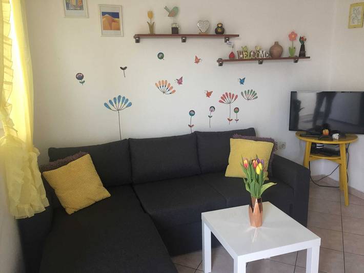 Ganze Wohnung, Apartments Roko (St) - Economy One Bedroom Apartment with Shared Terrace (A2) in Jesenice, Split-Dalmatien