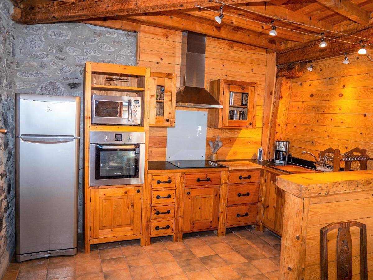 Appartement entier, Le Panicaut de Bourgat in Mérens-les-Vals, Pyrénées