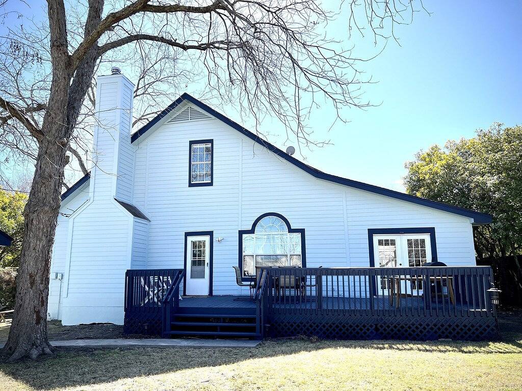 Kürzlich renoviertes Haus im viktorianischen Stil in der Innenstadt von Pflugerville in Pflugerville, Travis County
