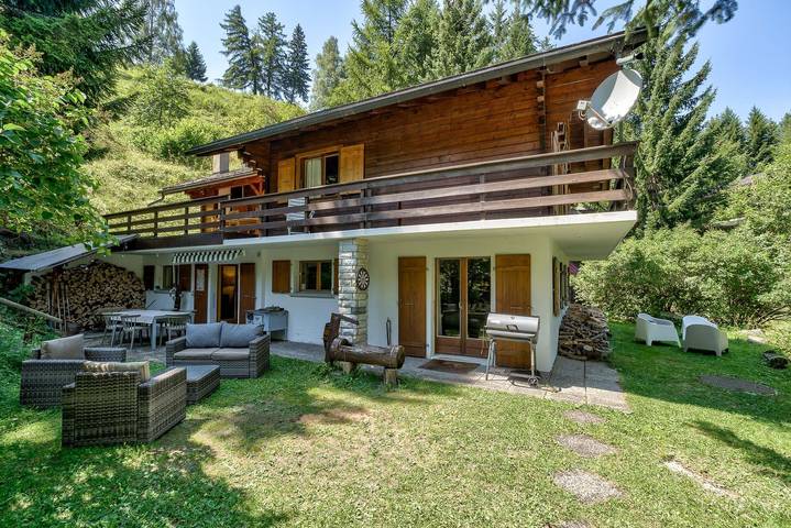 Chalet Chant de la Foret in La Tzoumaz, Riddes