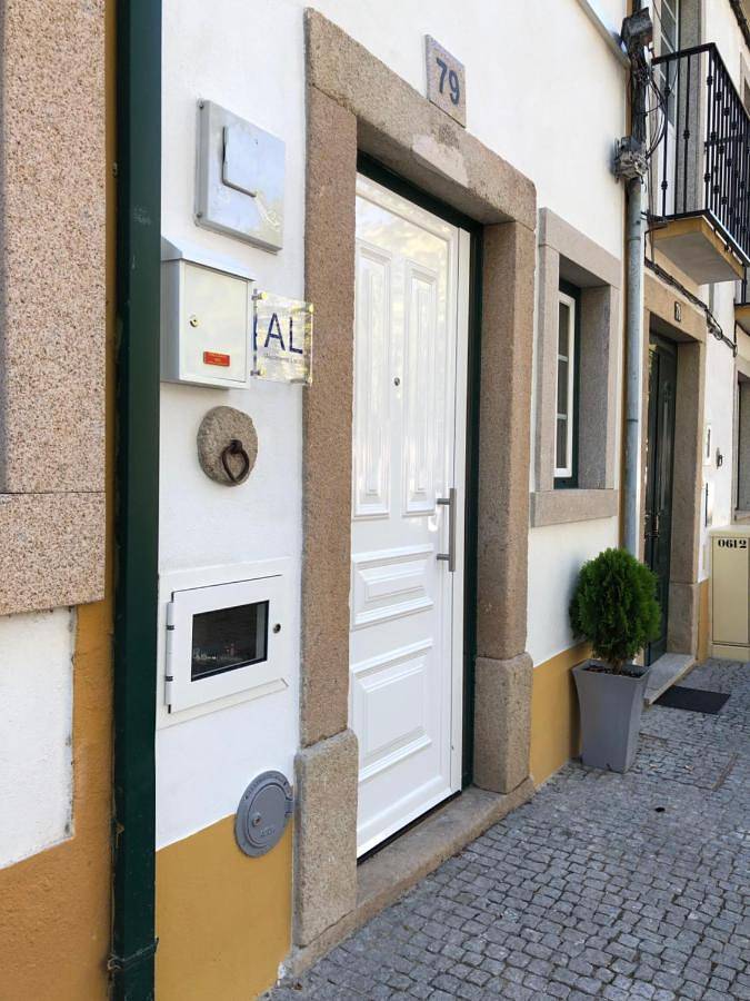 Gîte pour 4 personnes, avec vue, adapté aux familles dans Nisa