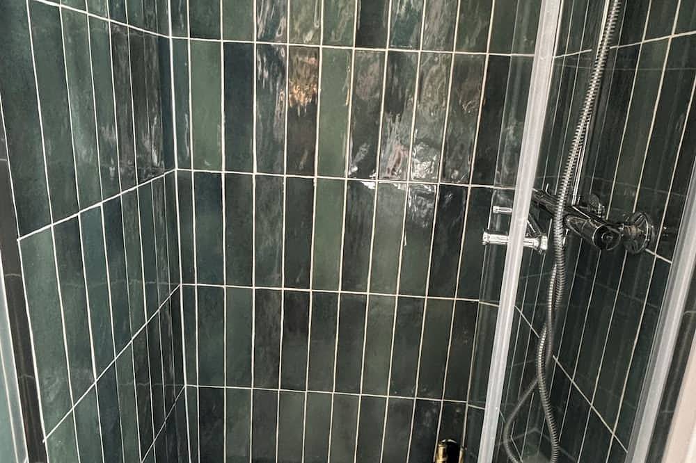 Appartement entier, Appartement 3 pièces spacieux pour 5 personnes, proche de Paris et ses alentours in Asnières-sur-Seine, Hauts-de-Seine