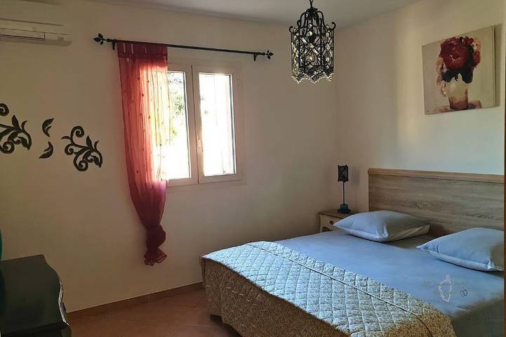 Location de vacances pour 5 personnes, avec jardin et terrasse dans Plage du Ruppione - 4