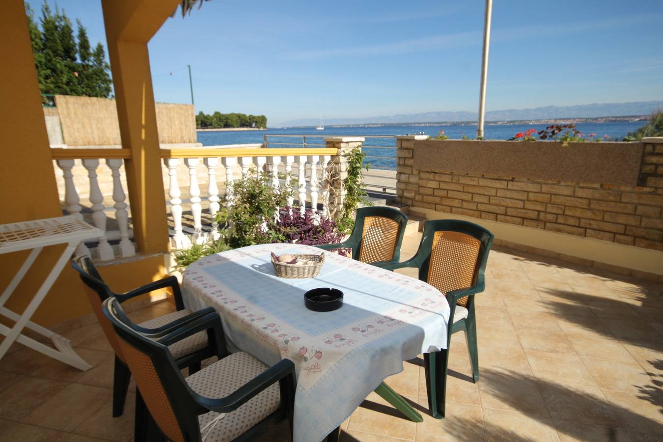 Entire apartment, One bedroom apartment near beach Preko, Ugljan A-8384-d in Preko, Ugljan Island
