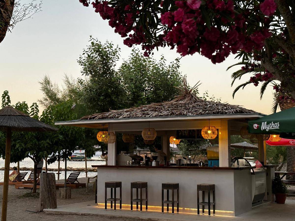 Three Stars Beach Hotel in Μωραΐτικα, Κέρκυρα