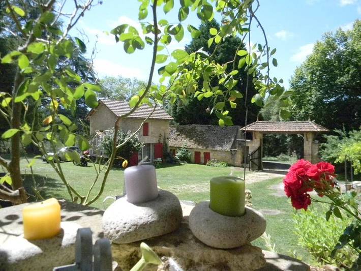 Location de vacances pour 6 personnes, avec vue et jardin à Marquay - 2