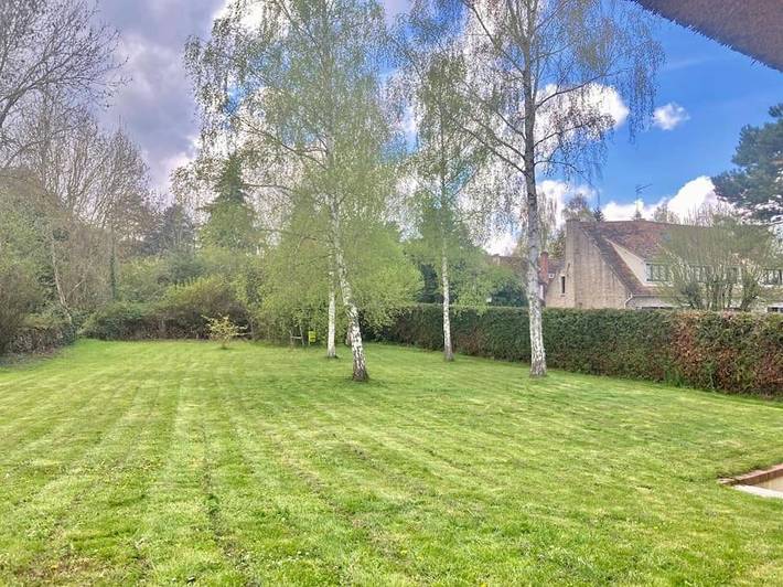 Location de vacances pour 4 personnes, avec piscine ainsi que jardin et terrasse, animaux acceptés dans Les Mesnuls - 4