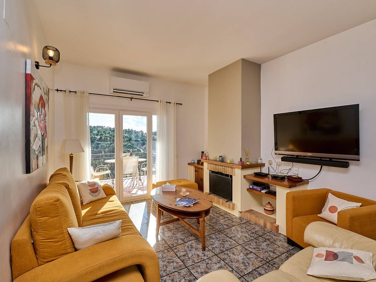 Villa en Lloret del Mar para 8 personas con piscina privada y aparcamiento in Aiguaviva Parc, Lloret de Mar