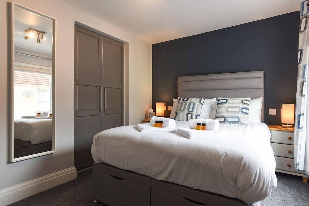 Parkside Haven | 2Br w/Off-Road Parking in Gosport, Hampshire