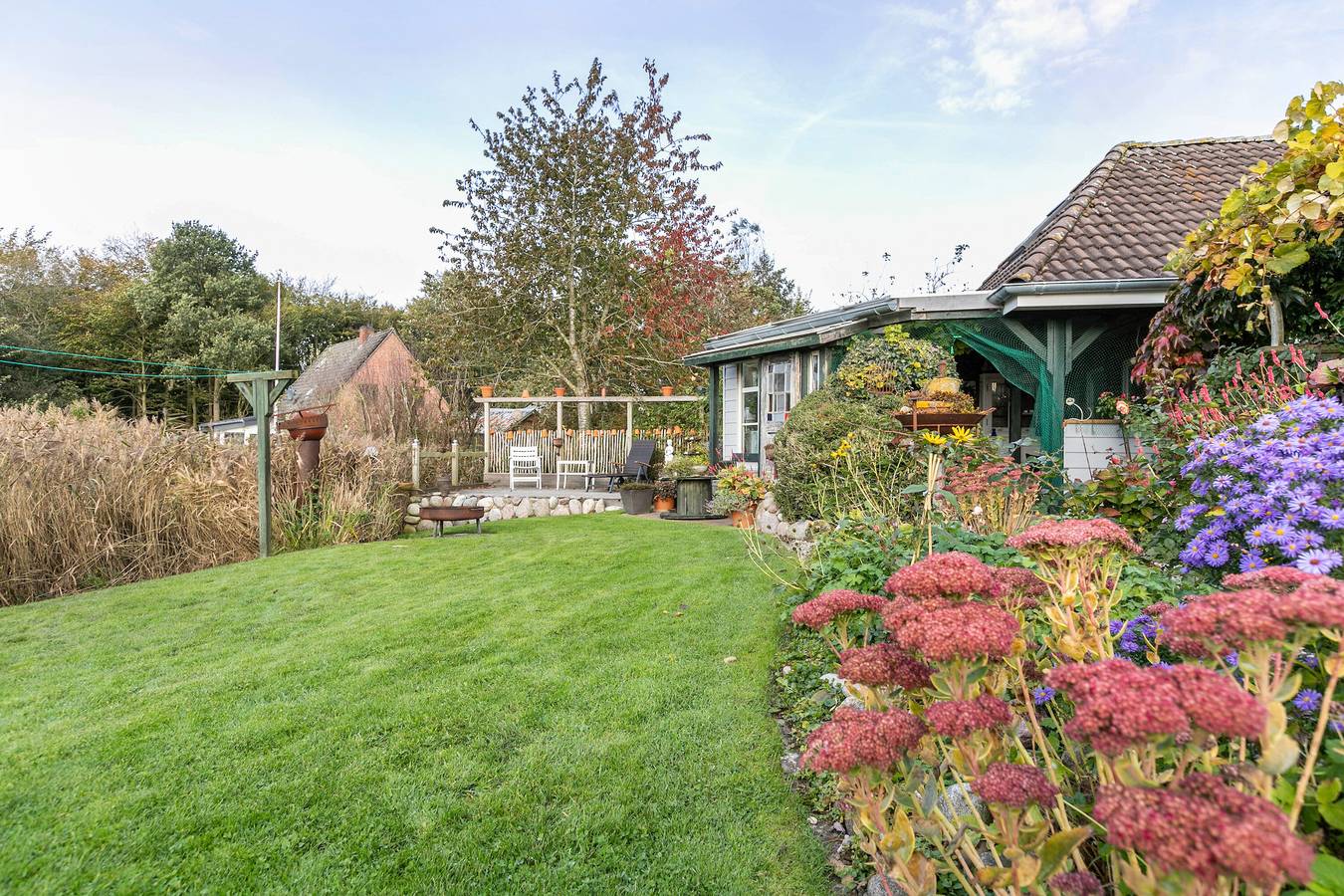 Ganze Wohnung, Ferienwohnung Freiblick" mit gemeinsamer Terrasse, Gemeinschaftsgarten und Wi-Fi in Neukirchen (Nordfriesland), Nordsee - Schleswig-Holstein