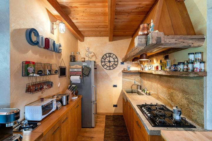 Chalet di montagna con 2.500 m² di spazio esterno in Campertogno, Alpi Pennine