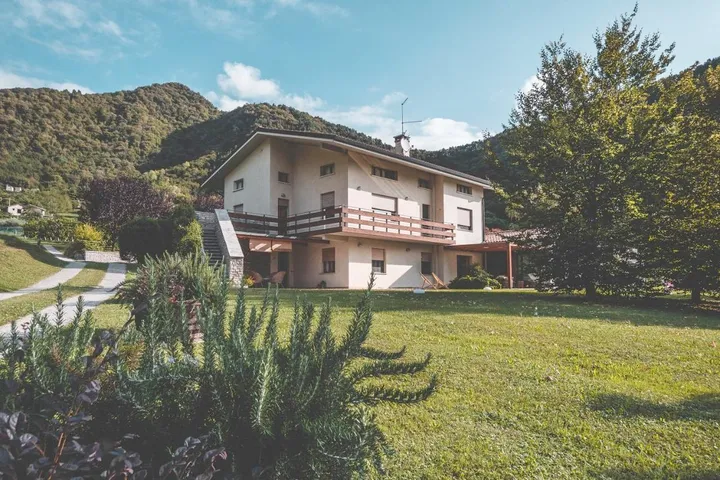 Casa vacanza per 6 persone, con piscina e panorama nonché giardino, con animali domestici - 1