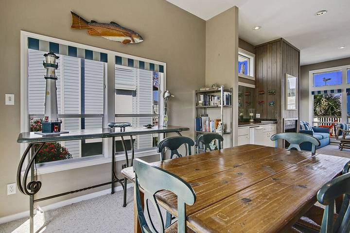 Vacation house for 10 people, with balcony, with pets in Galveston