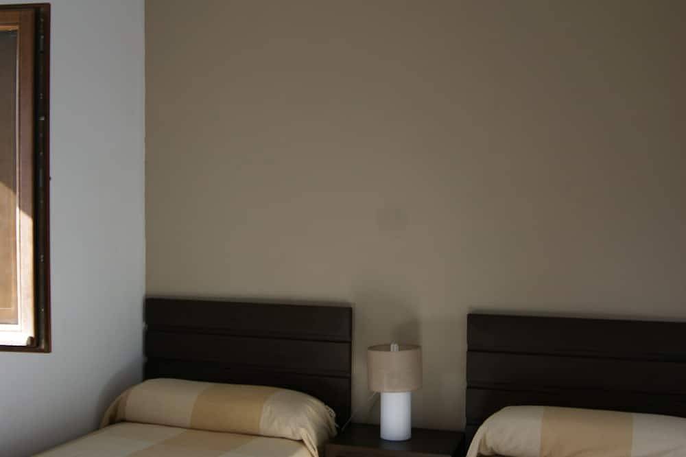 House with 3 bedrooms and 3 bathrooms, private pool, large solarium in Rodalquilar in Níjar, Costa de Almería